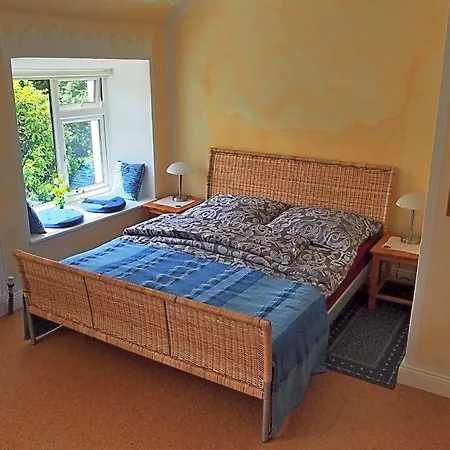 Ballycommane House & Garden לינה וארוחת בוקר 3*