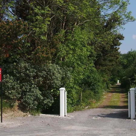 Ballycommane House & Garden Alojamento de Acomodação e Pequeno-almoço Durrus