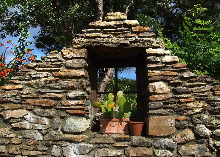 Ballycommane House & Garden Bed and Breakfast 3*