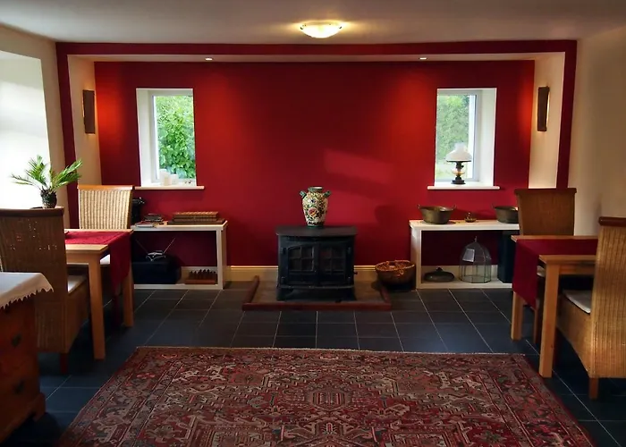 Ballycommane House & Garden Bed and Breakfast 3*